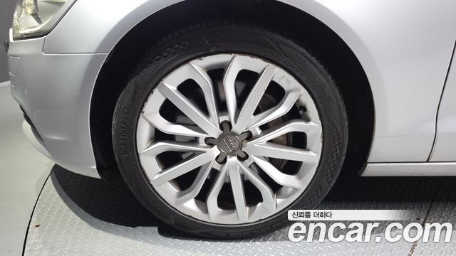Audi A6 3.0 TFSI Quattro Dynamic C7 2012 — фото 5