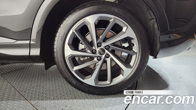 Audi Q5 (80A) 45 TFSI Quattro S line 2025 — фото 21