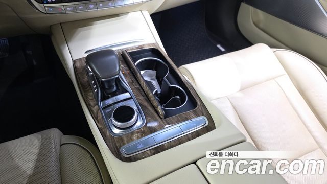 Kia K9 3.8 GDI AWD PlatinumⅠ 2019 — фото 9