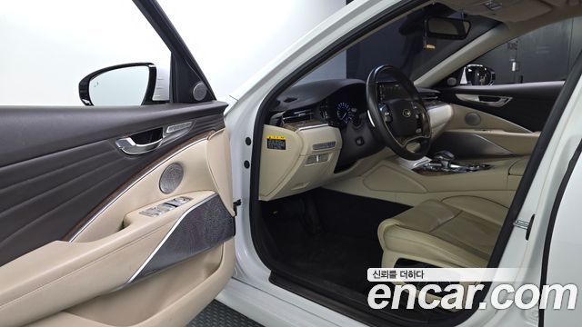 Kia K9 3.8 GDI AWD PlatinumⅠ 2019 — фото 10