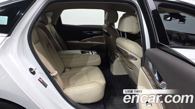 Kia K9 3.8 GDI AWD PlatinumⅠ 2019 — фото 12