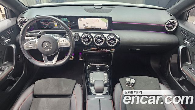 Mercedes-Benz A-Class (W177) AMG A35 4MATIC Sedan 2021 — фото 7