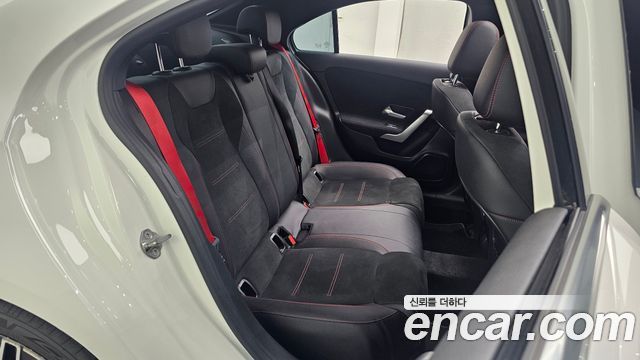 Mercedes-Benz A-Class (W177) AMG A35 4MATIC Sedan 2021 — фото 11