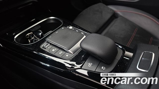 Mercedes-Benz A-Class (W177) AMG A35 4MATIC Sedan 2021 — фото 18