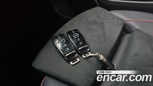 Mercedes-Benz A-Class (W177) AMG A35 4MATIC Sedan 2021 — фото 28