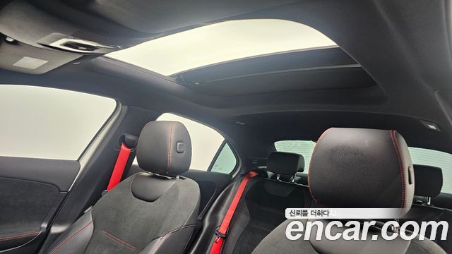 Mercedes-Benz A-Class (W177) AMG A35 4MATIC Sedan 2021 — фото 30