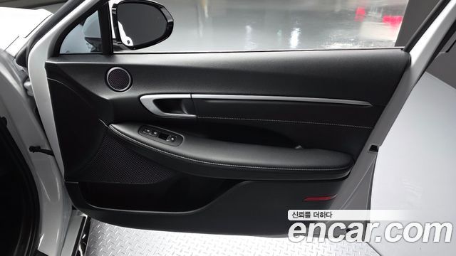 Hyundai Sonata The Edge (DN8) 2.0 Exclusive 2025 — фото 24