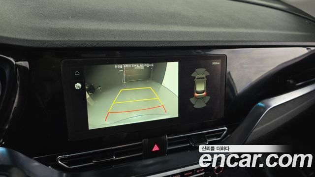 Kia Niro Plus Air 2023 — фото 14