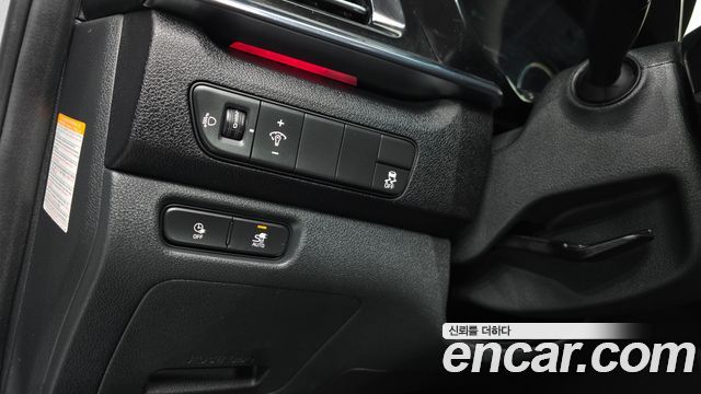 Kia Niro Plus Air 2023 — фото 17