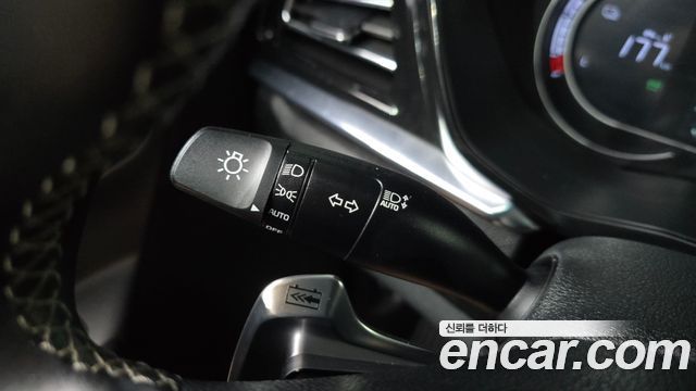 Kia Niro Plus Air 2023 — фото 27