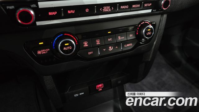 Kia Niro Plus Air 2023 — фото 28