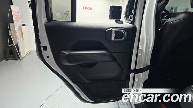Jeep Wrangler (JL) 2.0 Sahara 4Door 2018 — фото 31