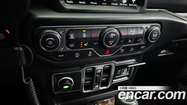Jeep Wrangler (JL) 2.0 Sahara 4Door 2018 — фото 35