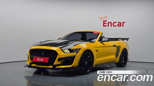 Ford Mustang GT Convertible 2017 — фото 11