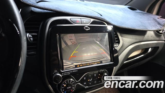 Renault Korea QM3 LE 2017 — фото 19