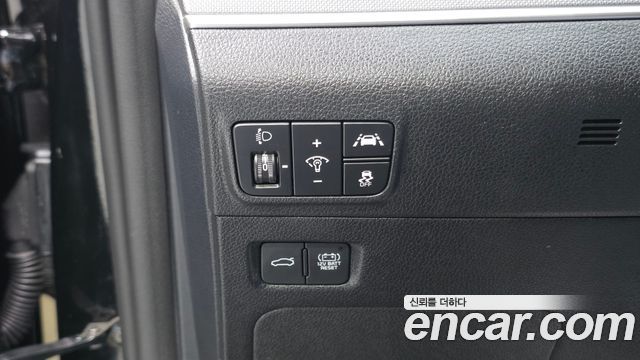 Kia K5 Hybrid (III) Prestige 2023 — фото 18