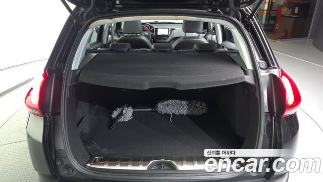 Peugeot 2008 1.5 BlueHDi GT Line 2019 — фото 20