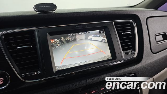 Kia Carnival 9-Seater Prstige 2019 — фото 19