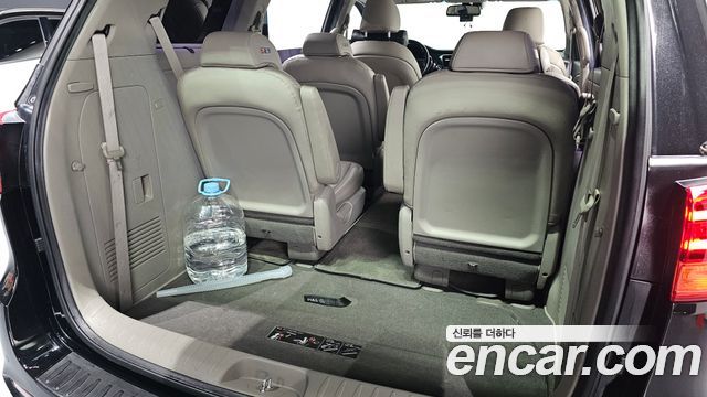 Kia Carnival 9-Seater Prstige 2019 — фото 24