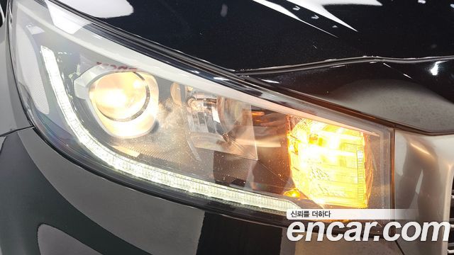 Kia Carnival 9-Seater Prstige 2019 — фото 28