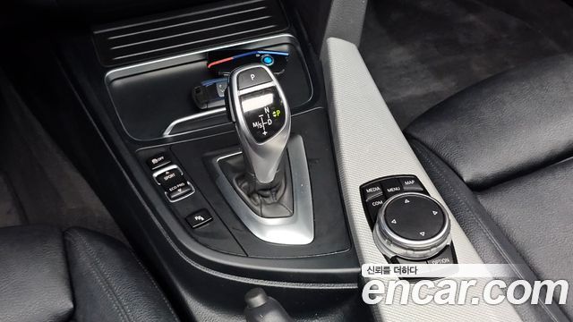 BMW 3 Series (F30) 320i M Sport 2017 — фото 9