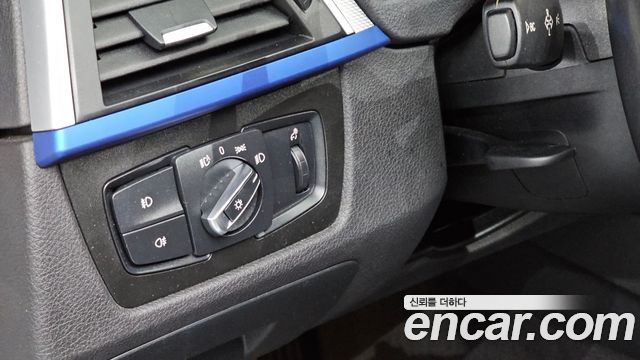 BMW 3 Series (F30) 320i M Sport 2017 — фото 13