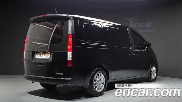 Hyundai Staria L3.5 Cargo 3-Seater Modern 2022 — фото 2