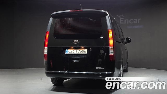 Hyundai Staria L3.5 Cargo 3-Seater Modern 2022 — фото 4
