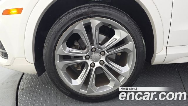Audi Q3 2.0 TFSI Quattro 2016 — фото 5