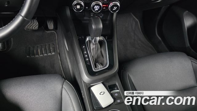 Renault Korea XM3 1.3 TCe RE Signature 2022 — фото 9