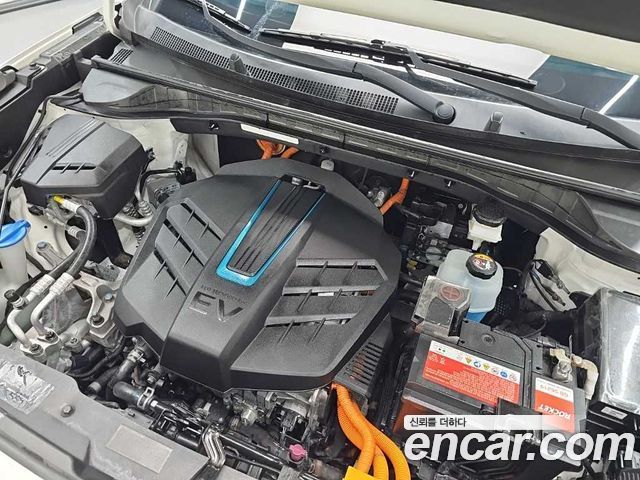 Kia Niro Plus Air 2023 — фото 5
