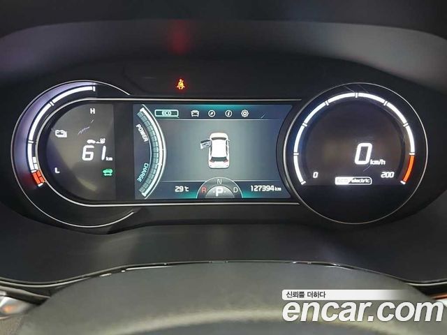 Kia Niro Plus Air 2023 — фото 6