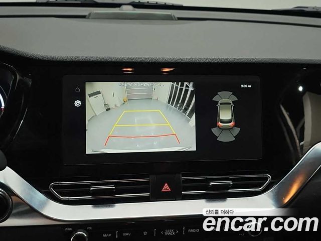 Kia Niro Plus Air 2023 — фото 19