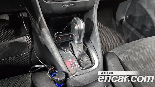 Volkswagen Golf (VI) 1.6 TDI Blue Motion 2012 — фото 9
