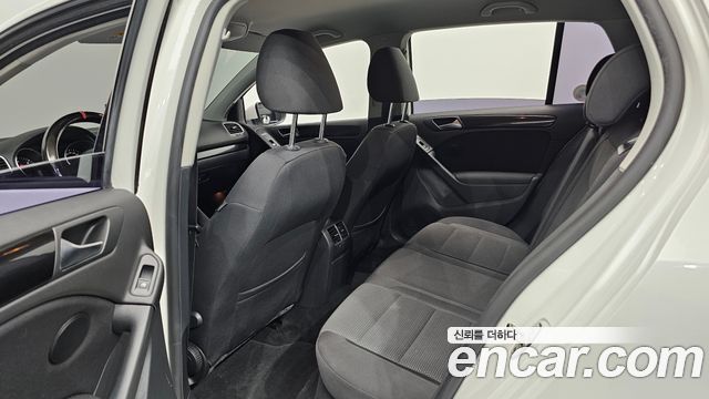 Volkswagen Golf (VI) 1.6 TDI Blue Motion 2012 — фото 12