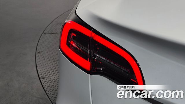 Tesla Model 3 Long Range AWD 2021 — фото 23