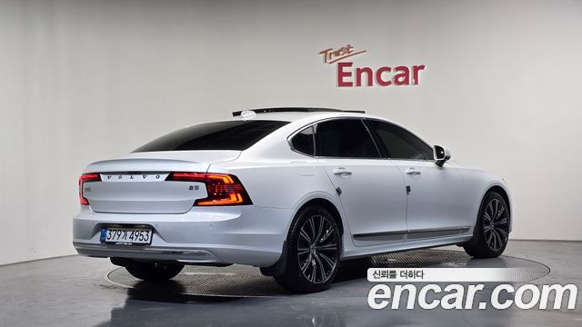 Volvo S90 B5 Ultra Bright 2025 — фото 2