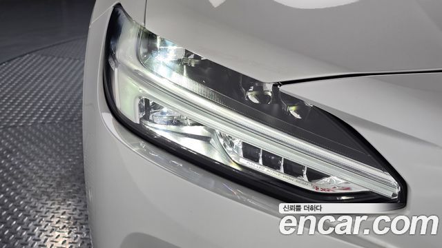 Volvo S90 B5 Ultra Bright 2025 — фото 28