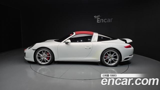 Porsche 911 TARGA 4S 991 2017 — фото 20