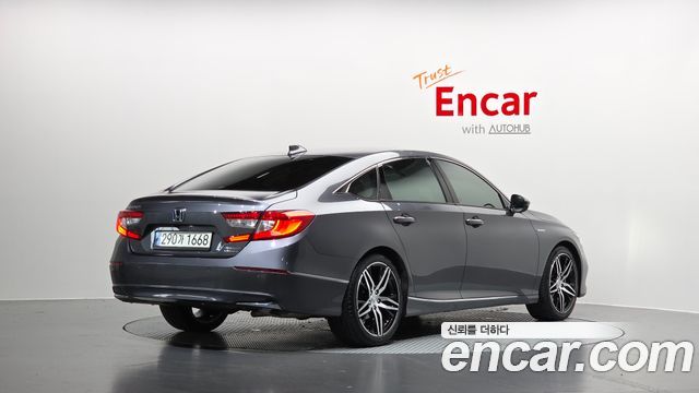 Honda Accord (X) 2.0 Hybrid Touring 2021 — фото 2