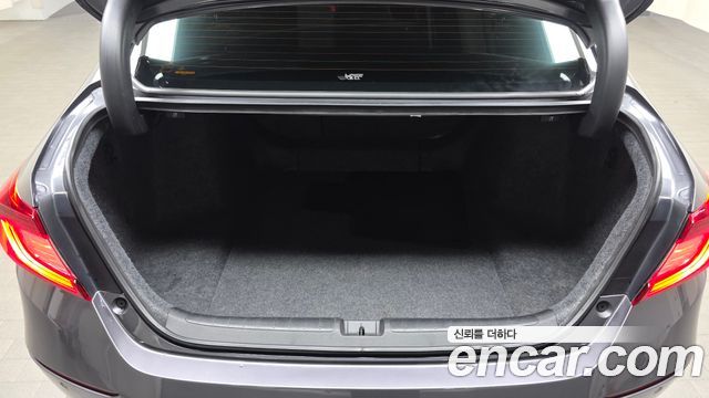 Honda Accord (X) 2.0 Hybrid Touring 2021 — фото 16