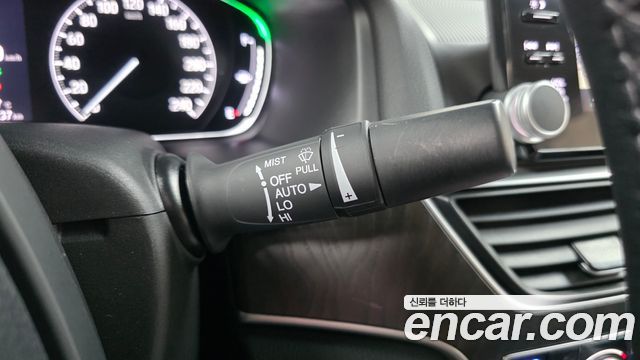 Honda Accord (X) 2.0 Hybrid Touring 2021 — фото 19