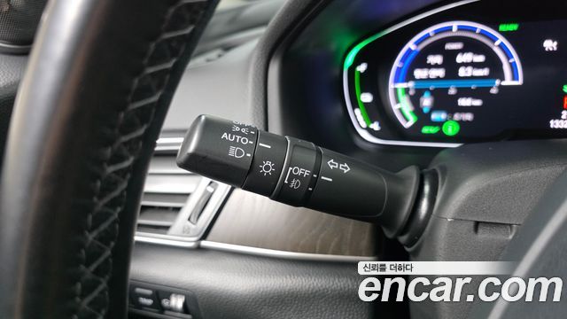 Honda Accord (X) 2.0 Hybrid Touring 2021 — фото 28