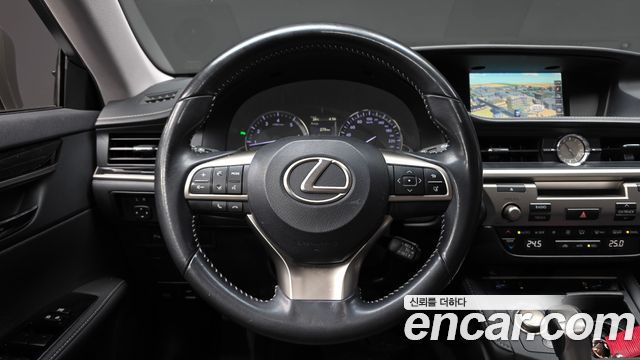 Lexus ES350 Premium XV60 2016 — фото 13