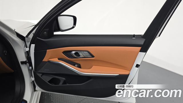 BMW 3 Series (G20) 320i M Sport 2026 — фото 30