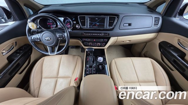 Kia Carnival 9-Seater Hi-Limousine Noblesse Special 2019 — фото 7