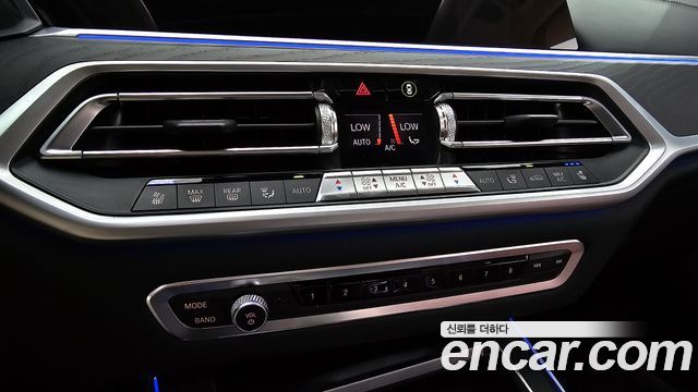 BMW X7 (G07) xDrive 40d Design Pure Excellence 7-Seater 2021 — фото 18