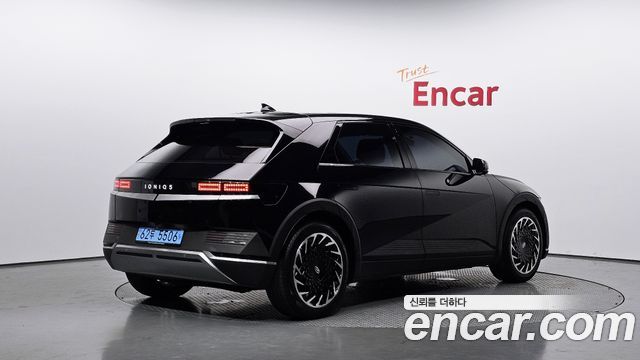 Hyundai Ioniq 5 Long range Exclusive 2023 — фото 2