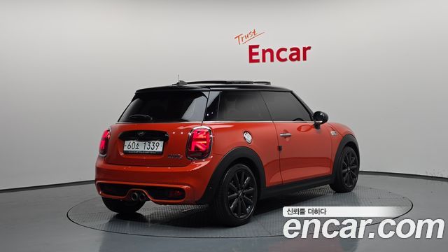 MINI Cooper S Standard Third Generation 2019 — фото 2