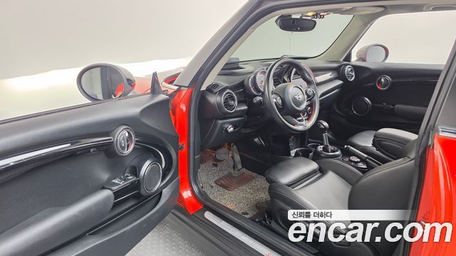 MINI Cooper S Standard Third Generation 2019 — фото 10